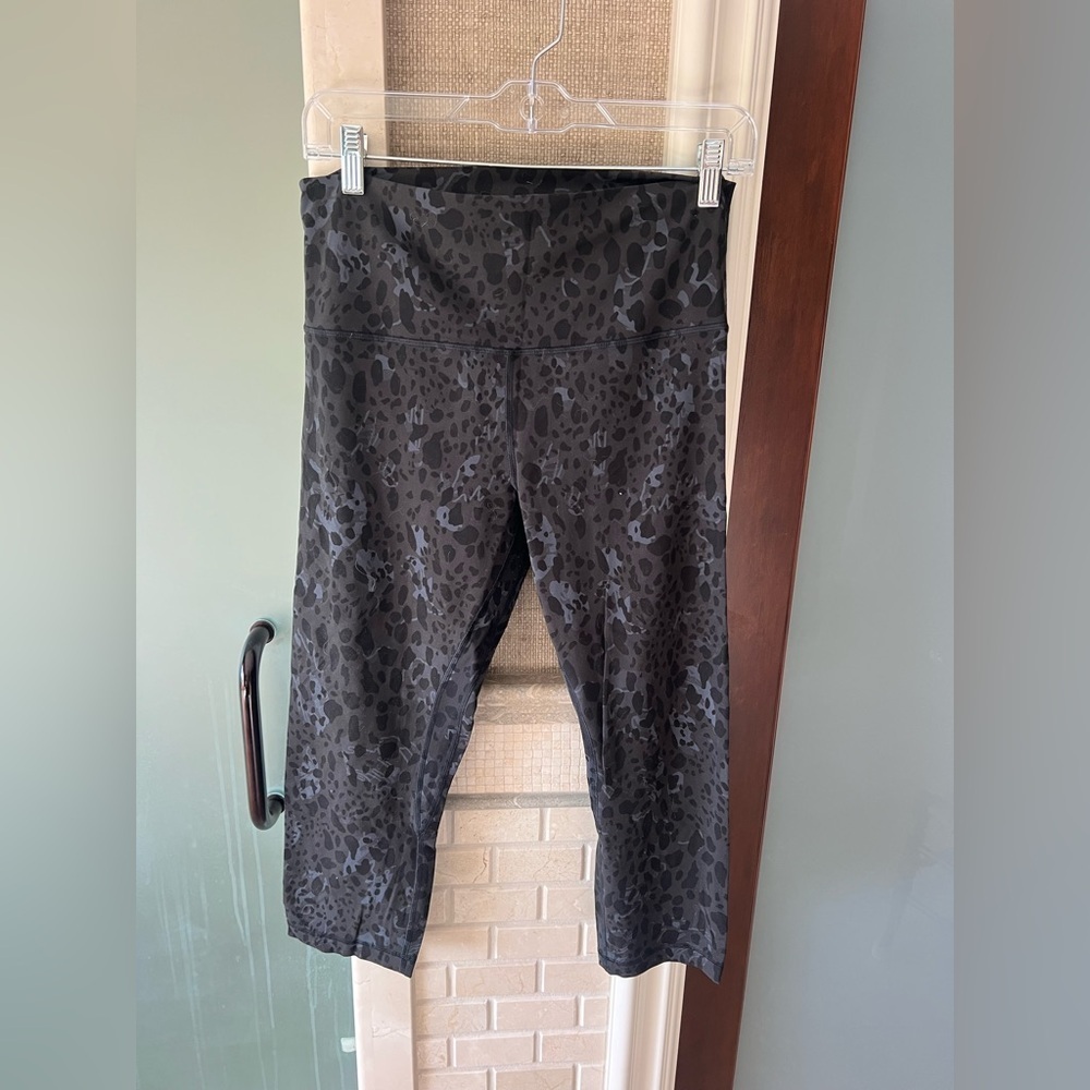 Lululemon Athletica animal print Patterned cropped Leggings